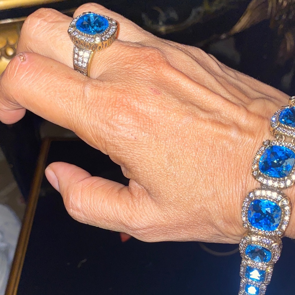 Heidi Daus Blue Crystal and Gold Statement Ring Size 9 (Bracelet not included) - Picture 7 of 10